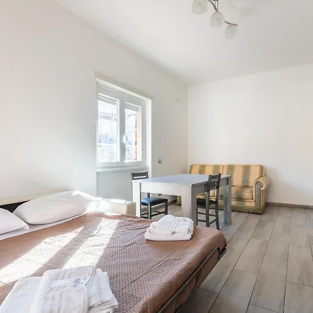 Il Traghetto Apartment *